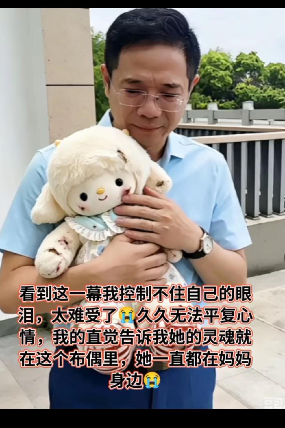 铁骨铮铮的李老师！有些人口中的李不胜！

不仅给李老师起外号，还嘲笑质疑他的能力