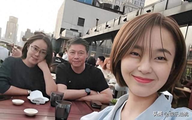 张佳宁教继父求婚，却不肯认亲爹，她的遗憾也被人弥补了