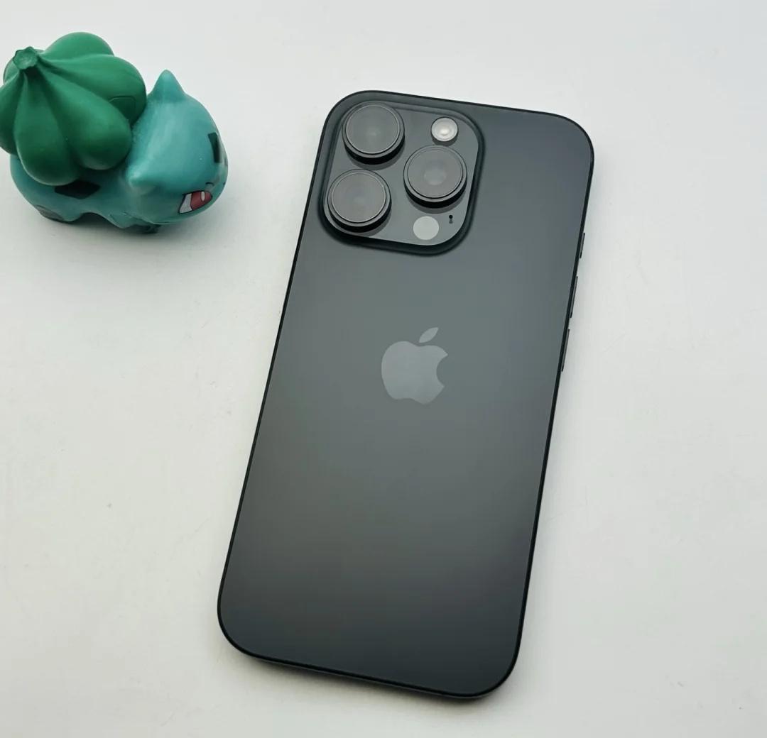 iPhone 16Pro 港版 内存1TB
双卡双待全网通5G 电池效率92%