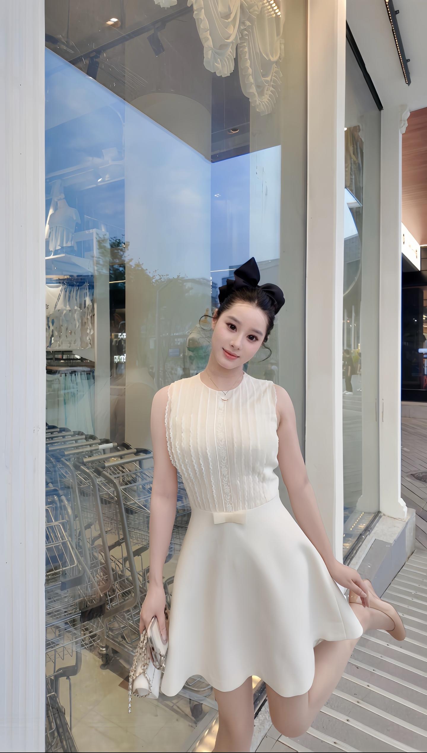 三分清纯 三分艳丽 三分妩媚 一分可爱 构成了我这个十分完美的女人