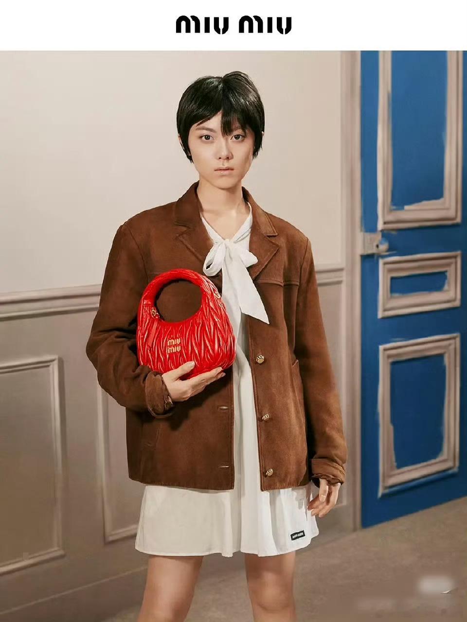 赵今麦和刘浩存谁才是miumiu中区待遇最好的？ 