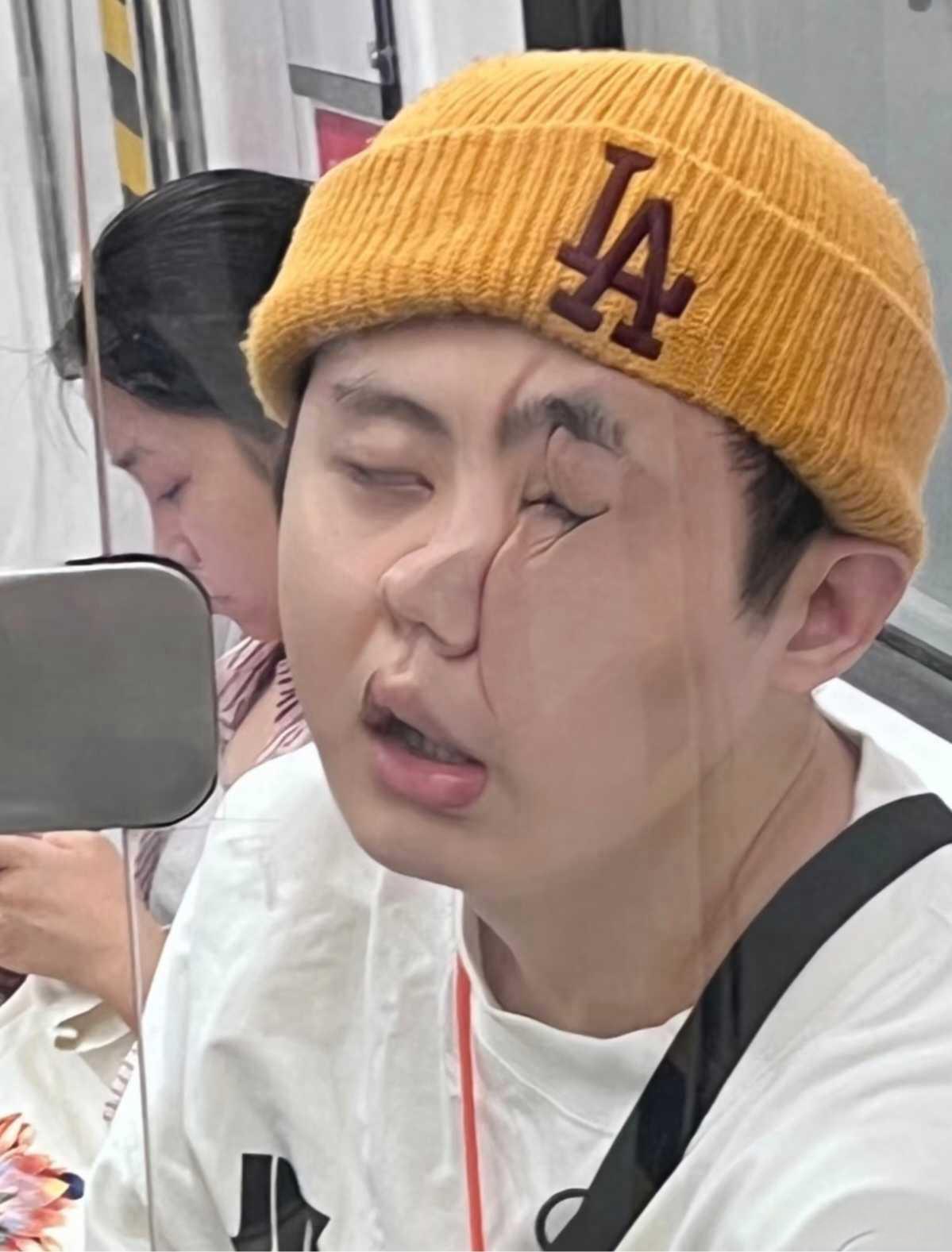 咋困成这样了