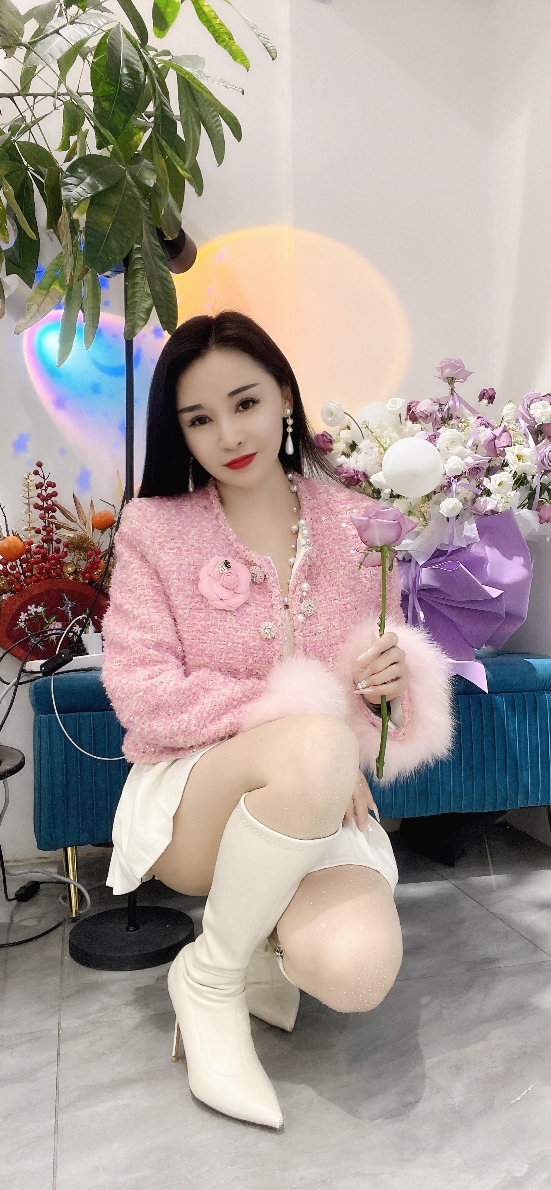 不要给我比心机，我没有心机。