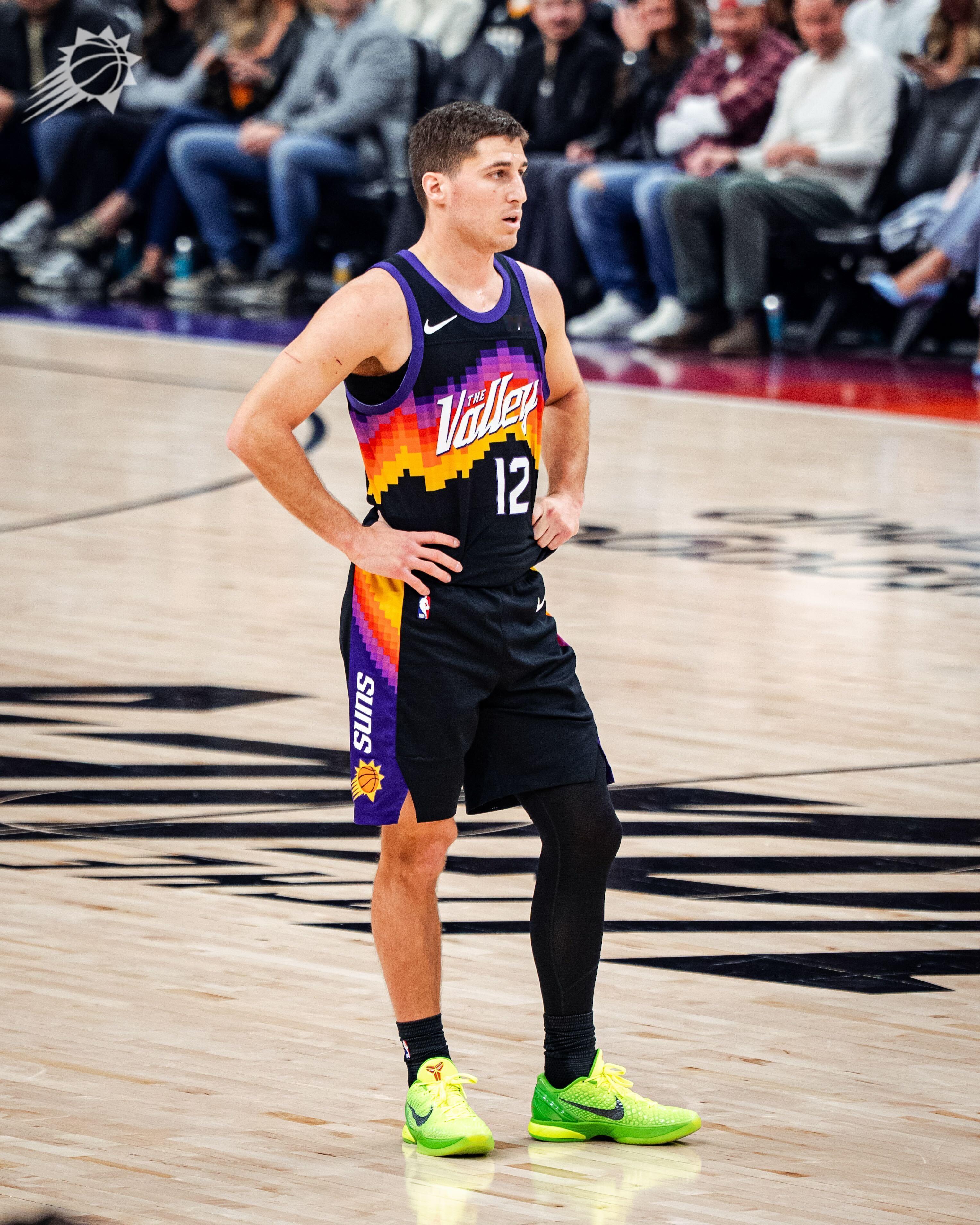 😈 💪目前比分：热火 38-34 太阳菲尼克斯太阳 ｜旭日东升 ｜热火vs太