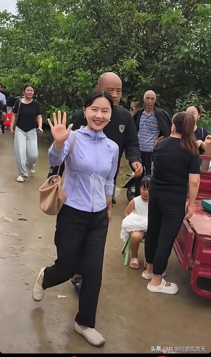 相宜的助农选品会很顺利，一个千万粉丝的大网红要主动为自家的农产品直播带货，四里八