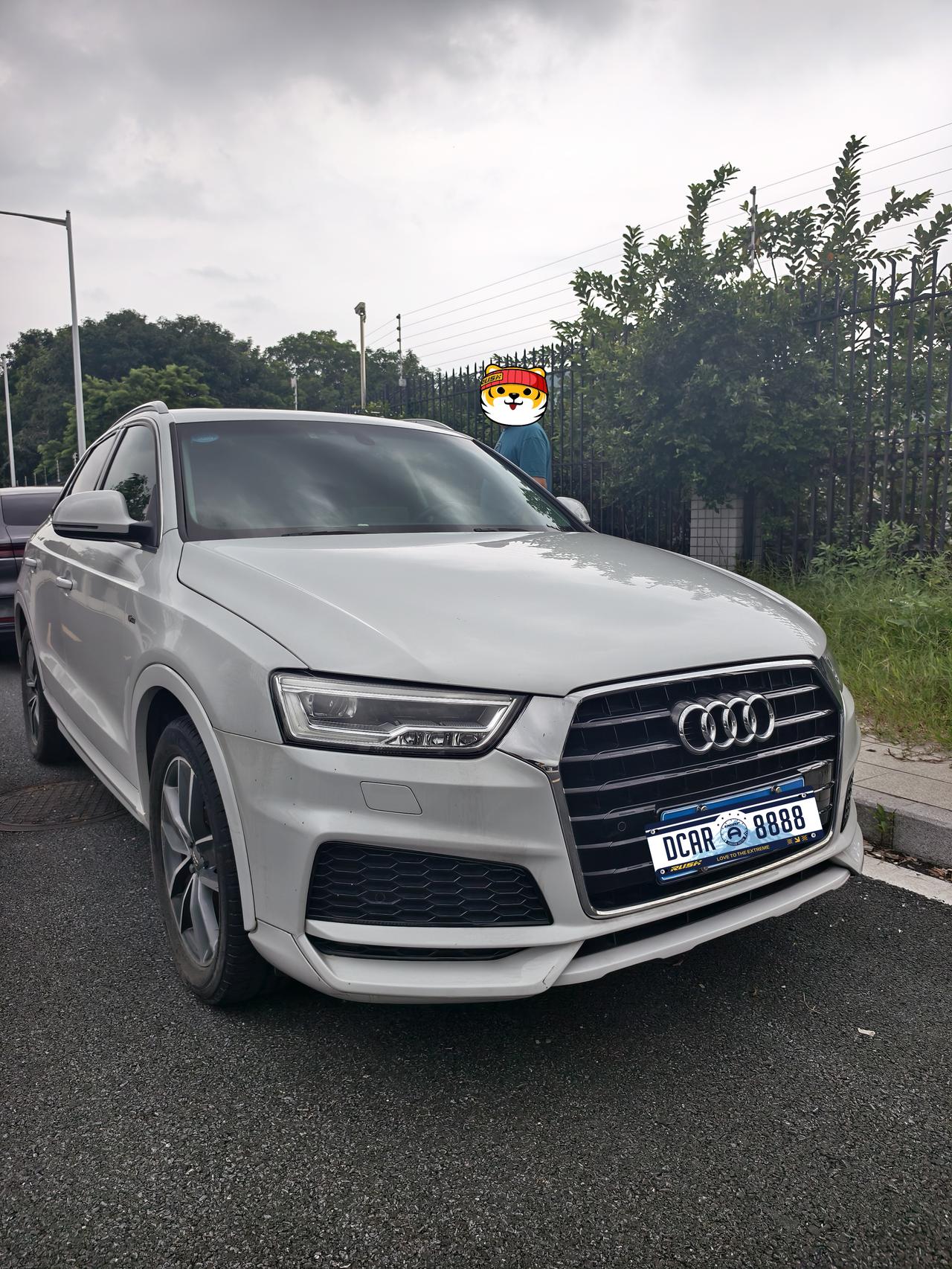 电车“断奶”后的真相：省下的油钱，全给电池交税了？
兄弟们，最近是不是都被“油电