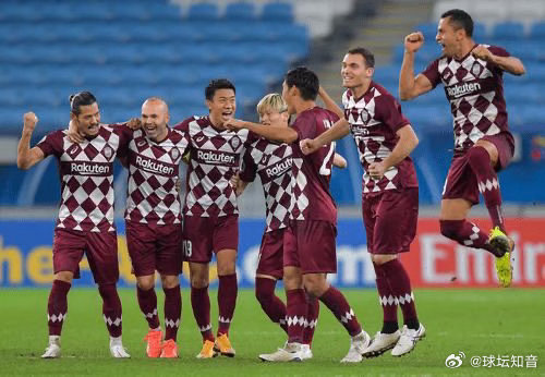 002 日职 大阪樱花VS神户胜利船足球         大阪樱花本来就只是日职