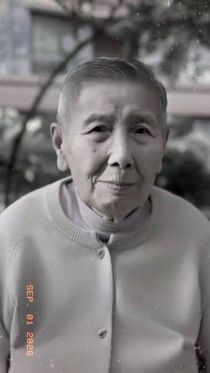 网红曹奶奶去世了，看到她的死因，
我默默的做了三个决定：

曹奶奶走了。94岁，