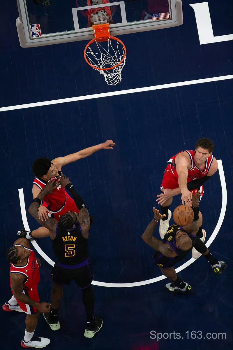 东契奇38分11篮板8助攻带詹姆斯赢不了21-6，7失误哈登的快船湖人vs快船