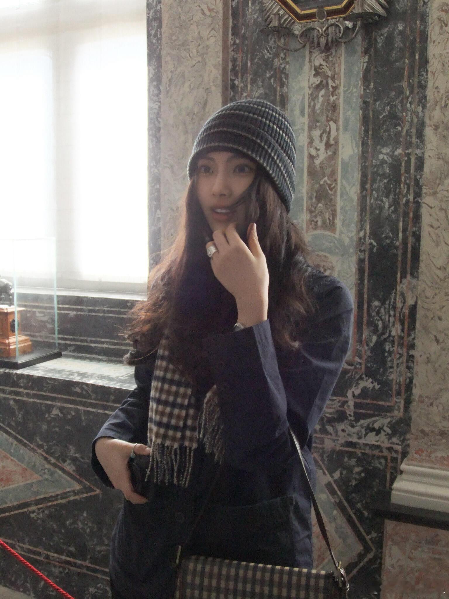 NewJeans更新李惠仁近照看着李惠仁的近照，突然反应过来她都已经18岁了😭