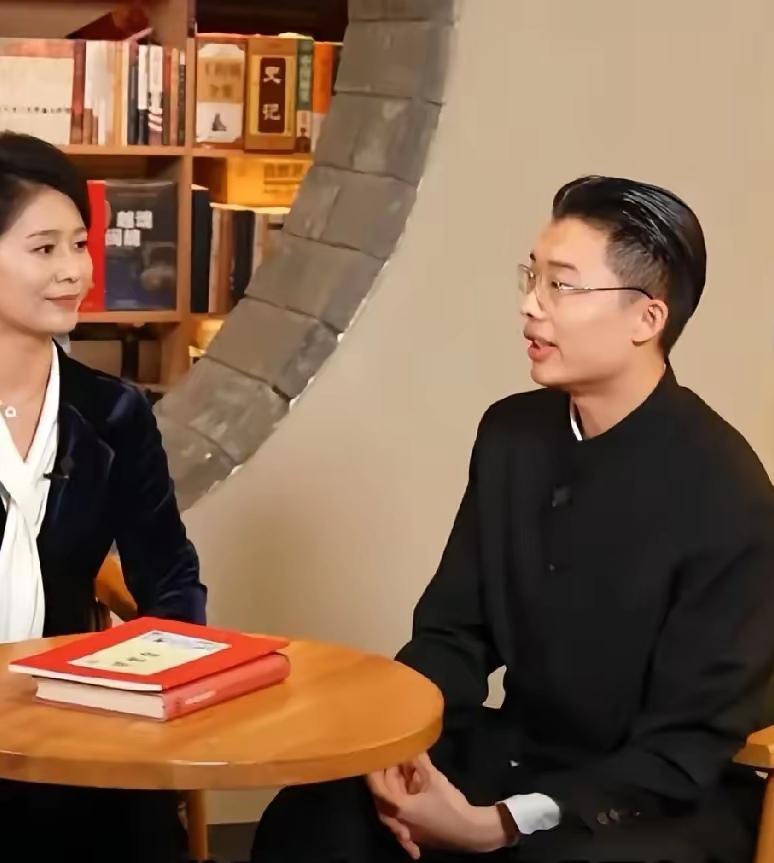 郭有才讲《道德经》，阿Q也能写《史记》。随意糟蹋老祖宗留给我们的智慧，会遭天谴。