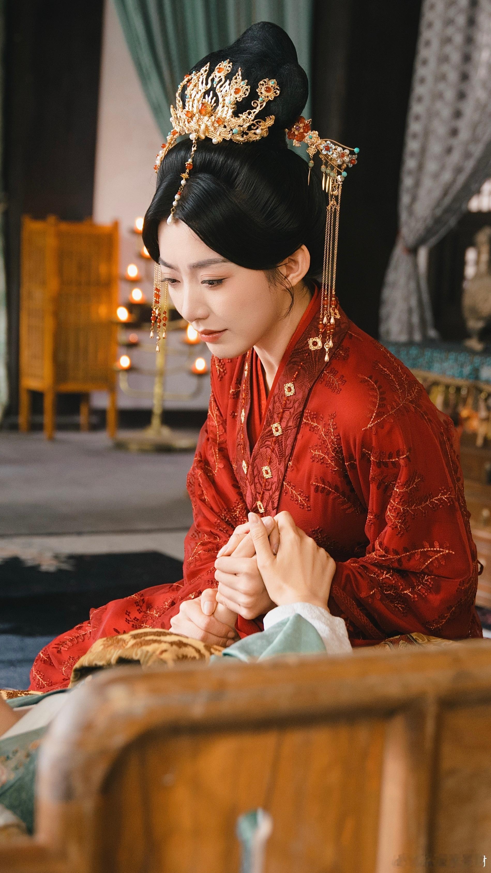 好纯粹的帝后纯恨宫斗剧 《昭月传》剧情不磨叽，楚昭月厉风行没暧昧只有血海深仇，她