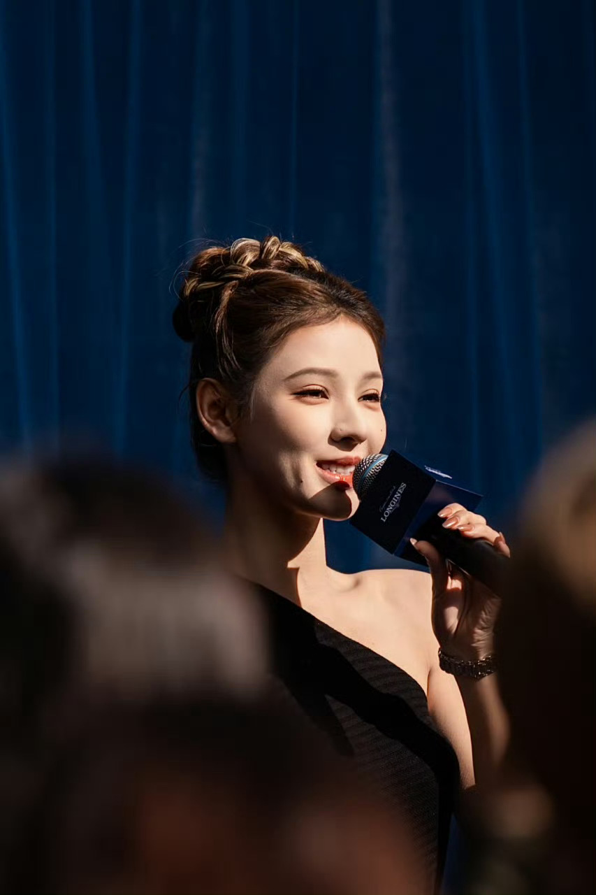张予曦怼脸 好歹毒的镜头好美的脸好歹毒的镜头好美的脸啊！张予曦生图也太权威了….