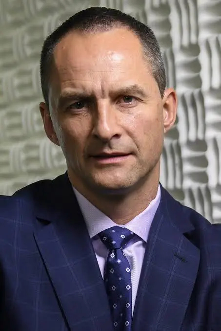 公牛的总经理和主教练都被炒掉了。当年这个哥们在掘金的时候，选了约基奇，被认为是掘