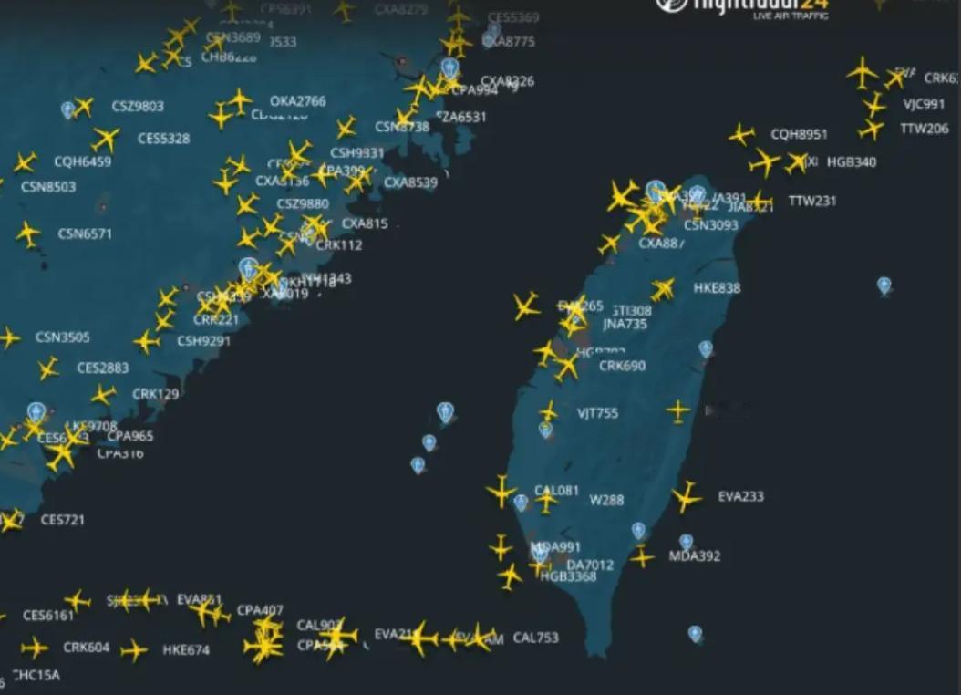 中方防空识别区划界全线前移，解放军首次在台岛东侧锁定美军战略轰炸机路径，明确划出