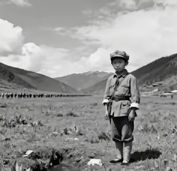 1935年，13岁女红军掉队茫茫死亡草地，孤身熬过夜狼嚎，结局催人泪下
 
19