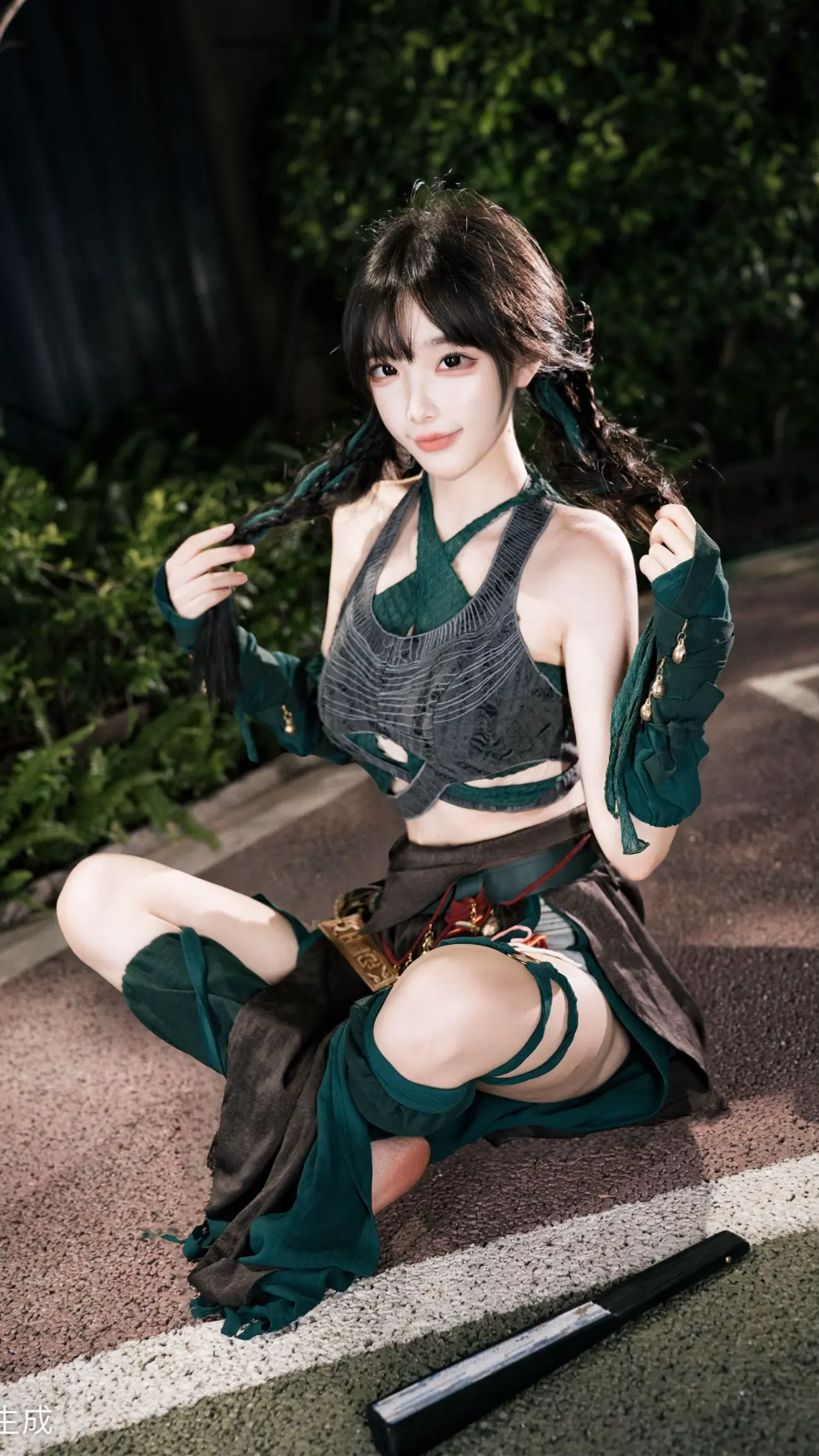 呜呜摔倒了好无助，还好有天泉铁铁扶我……去你的吧你钱袋怎么是空的