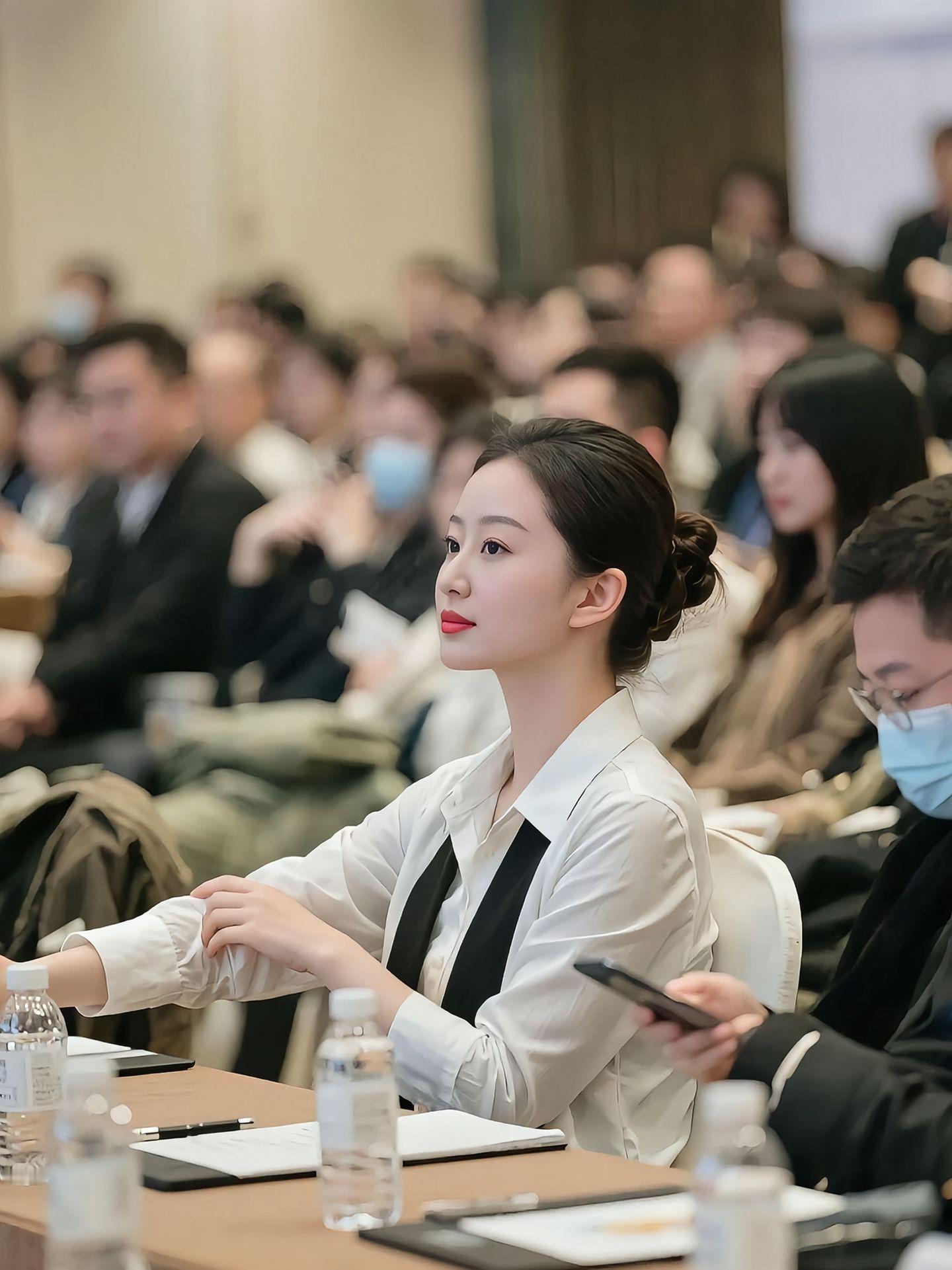 女人最好的出路，从来都不是找个好丈夫。而是将自己修炼的睿智与强大，去匹配这世间的