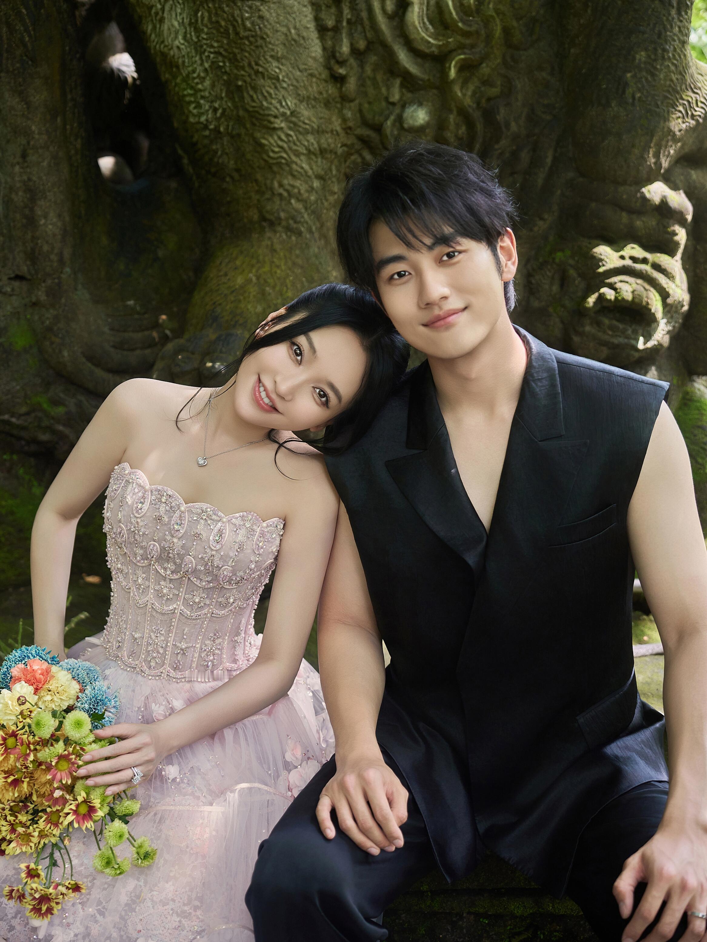 金莎孙丞潇婚纱照金莎孙丞潇绝美婚纱照曝光，二人颜值适配度拉满，属实天赐良缘格外般