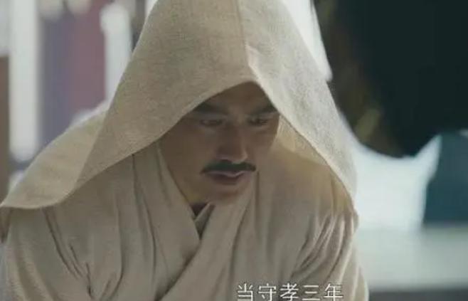 人能倒霉到什么程度？考上进士后刚准备当官，家中却接连有8位长辈去世，足足守了24