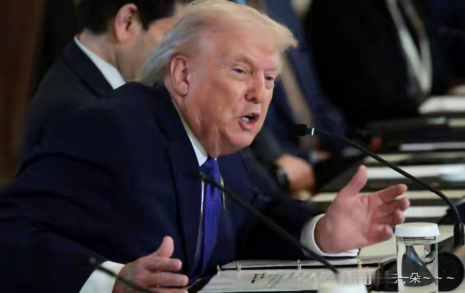 一大早，有点懵逼啊？
美国要演什么剧本，上什么菜单啊？方面要求美国公民赶紧离开伊