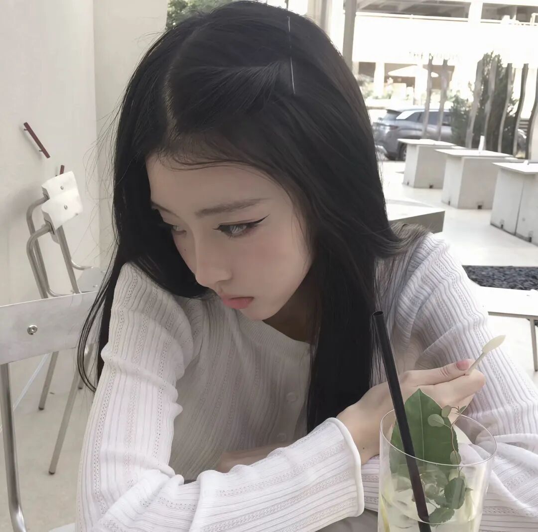 𝙒𝙚𝘾𝙝𝙖𝙩女生头像 