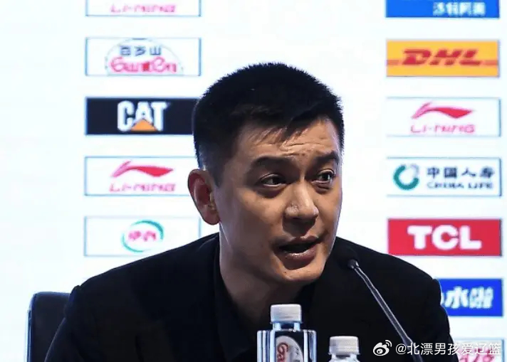 辽宁队新闻发布会杨鸣指导：“问题主要在下半场，大家的专注度尤其是对两个外援限制出