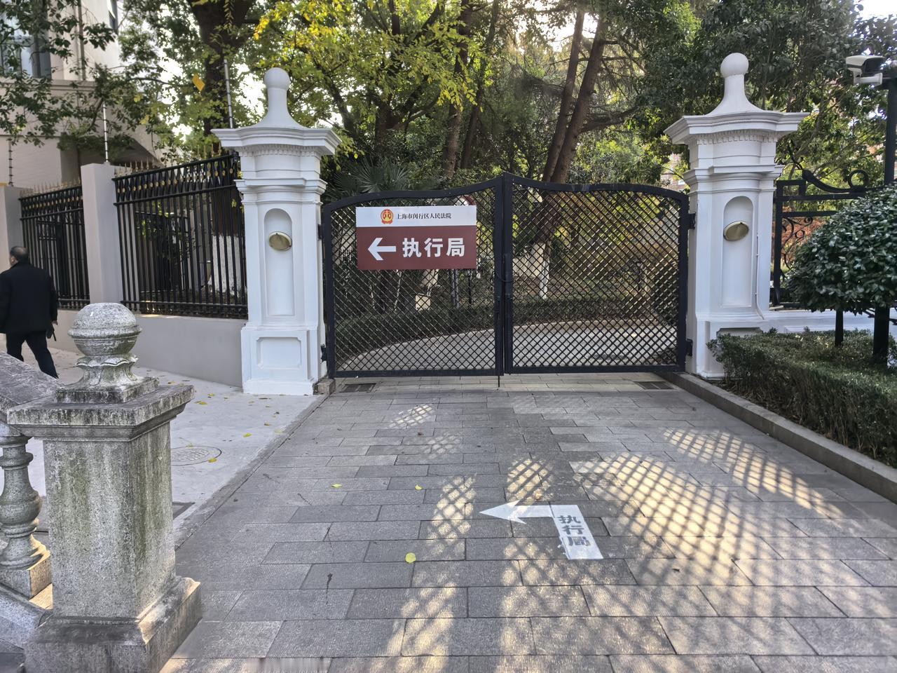 人到中年
无论是失业 还是就职高位
那时候年龄到50岁左右
身体处于急剧变化，