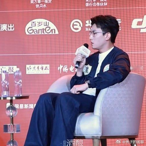 刘萧旭回应拍短剧。刘萧旭说拍短剧是为了在行业生存下去加油吧，哥哥 