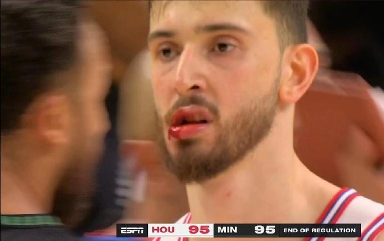 喋血大帽！NBA火箭加时惜败森林狼，申京30分+6板+3助+4帽，最后时刻抢断+