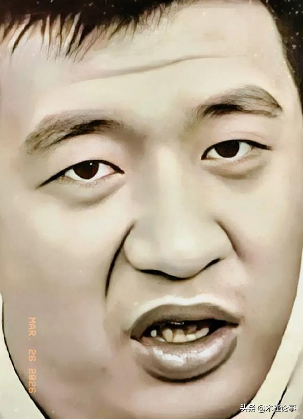 网传张雪峰私下反差太大。闺蜜在他公司当助理，曝了大实话：镜头前的他伶牙俐齿、杀伐