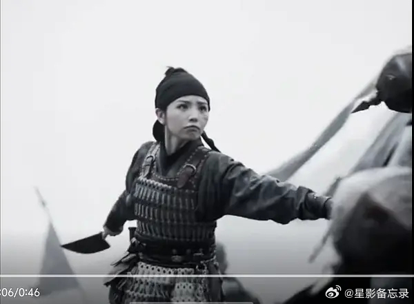 为啥女主都上战场了还要嘟嘴卖萌？不懂这就是女将军嘛 