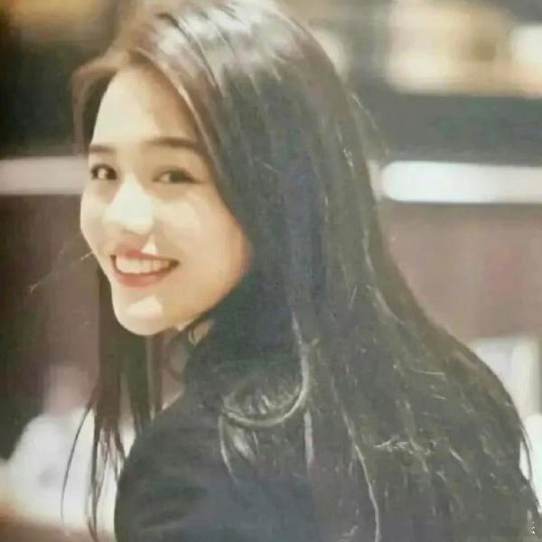 马思纯颜值和辨识度真抗打 ​​​​马思纯颜值和辨识度真抗打，这张脸完全能代入各种