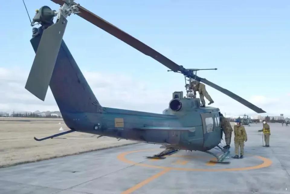 日本战机又被激光照射 一共两次！这次发生在日本静冈县日本人自己干的16日直升机遭