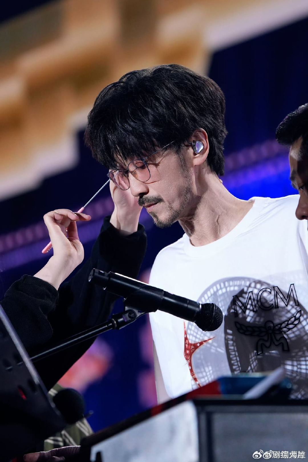周传雄演唱会新歌首唱 演唱会提前解锁周传雄新歌 谁直接被现场戳中！周传雄杭州巡演