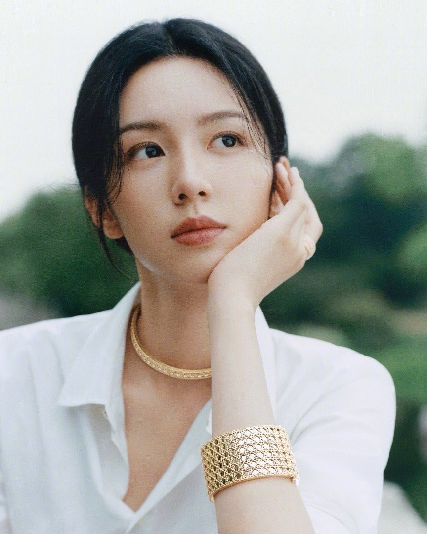 HBD 🎂绽放美丽吧～女孩❤️周也0520生日快乐