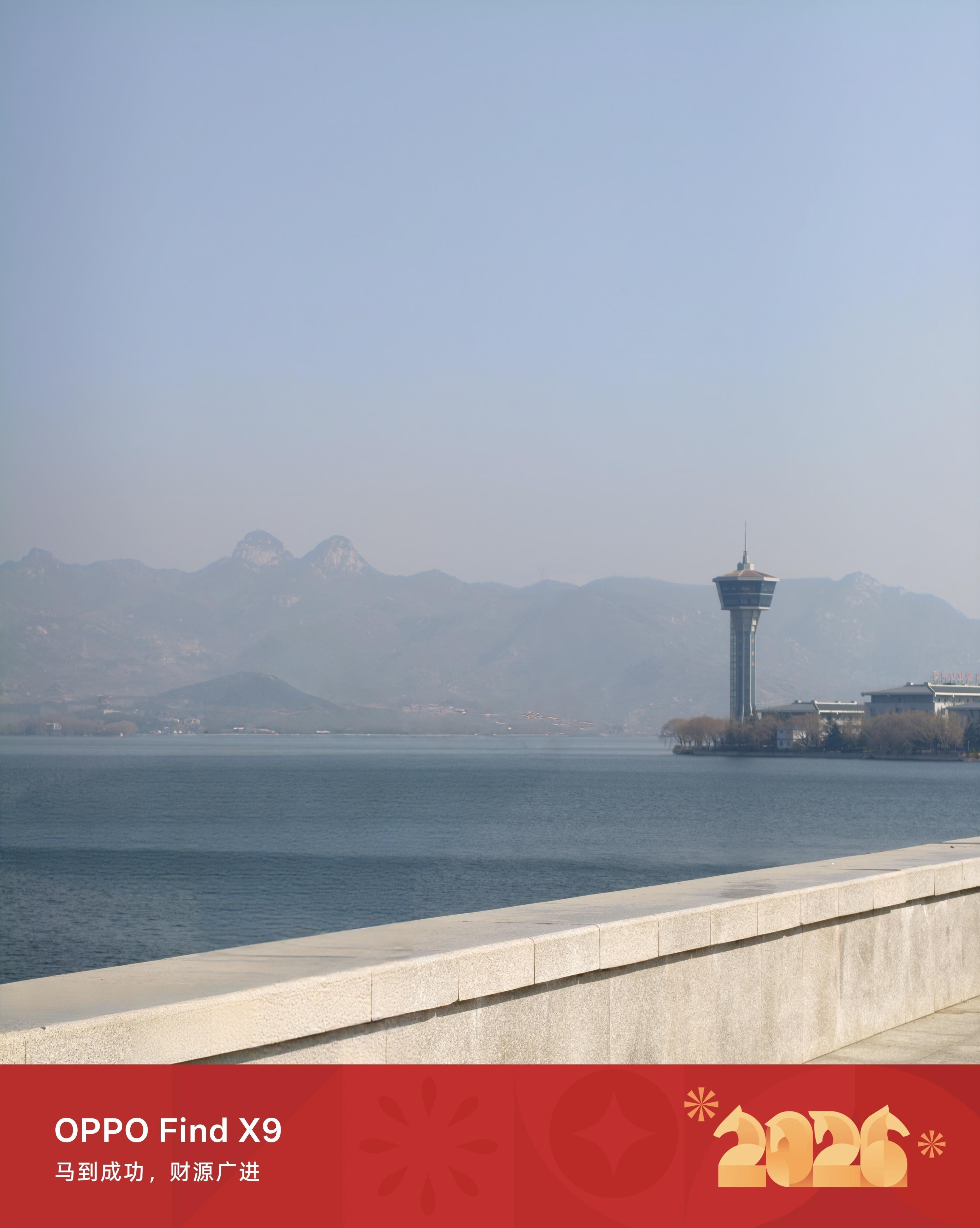 来济南最大的湖——雪野湖转转🌊三面环山，碧波万顷，被称为“济南小洱海”。 济南