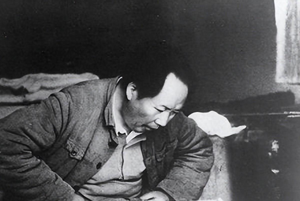 2018年佳县老人回忆，毛主席夫妻和孩子曾三口一起在他家窑洞居住，还曾亲自抱过他