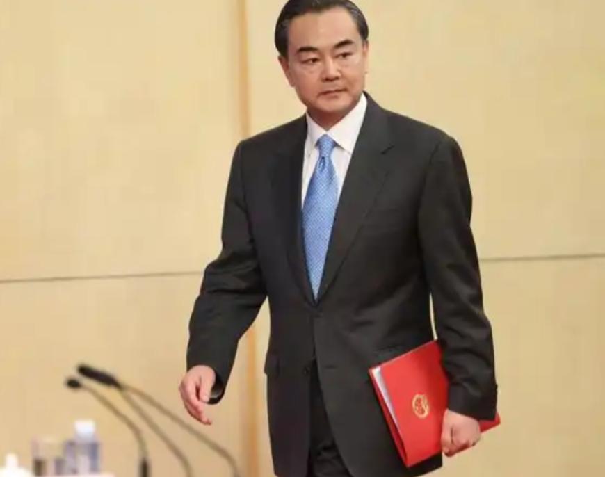 王毅外长：“必须保证中欧班列的畅通”，中欧班列关系的不仅仅是中国的利益，欧洲、波