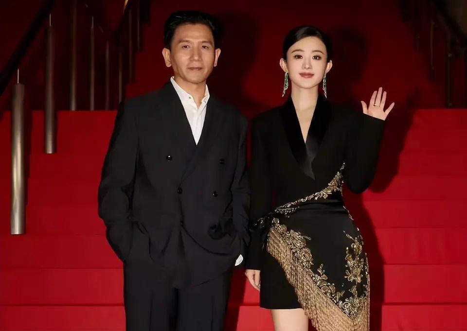 赵丽颖的私生活又被拿出来讨论了。

《乔妍的心事》导演赵德胤曾被拍到三天现身赵丽