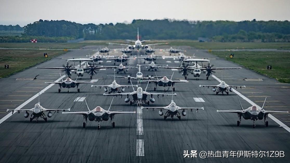 美国中央司令部前官员鲍勃·哈沃德表示，美国每天可以对伊朗发动数百次袭击。

他表