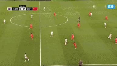 中国女足惨遭韩国绝平！
在刚刚结束的东亚杯比赛中，中国女足2:2战平韩国，没有收