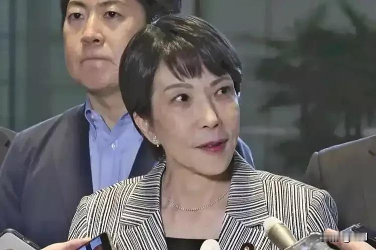 罕见！中美俄同框施压，高市早苗满盘皆输
 
日本首相高市早苗涉台言论引大祸，中美