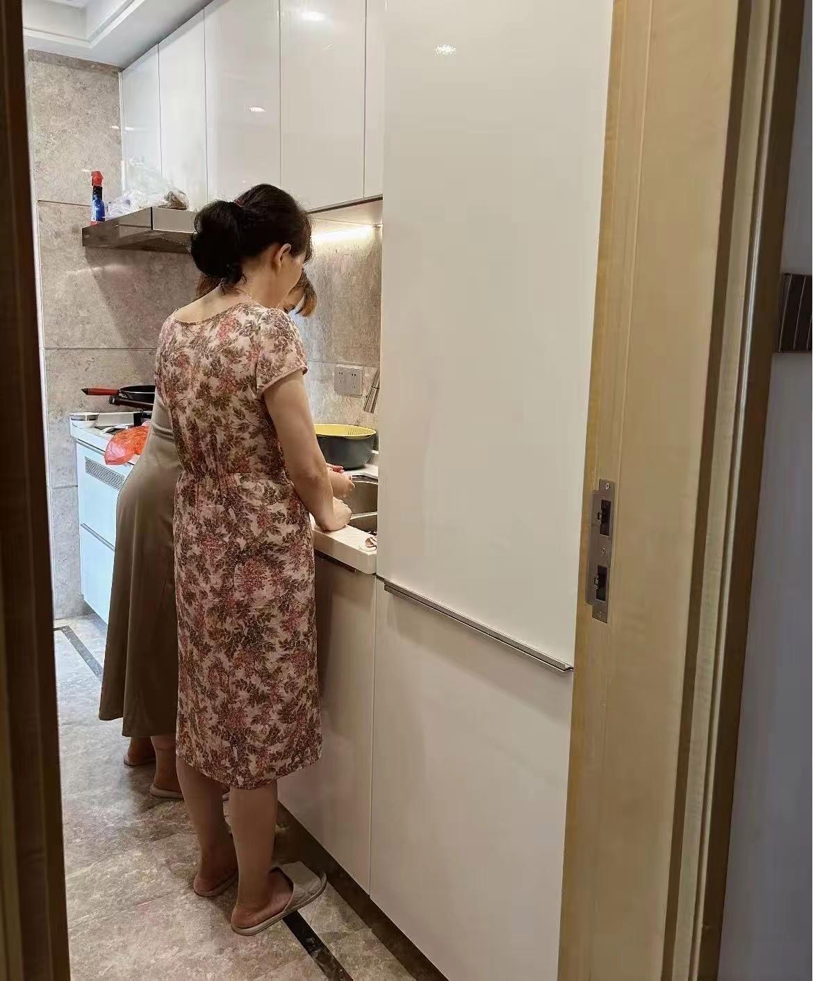 两个姐姐的家庭是真好
