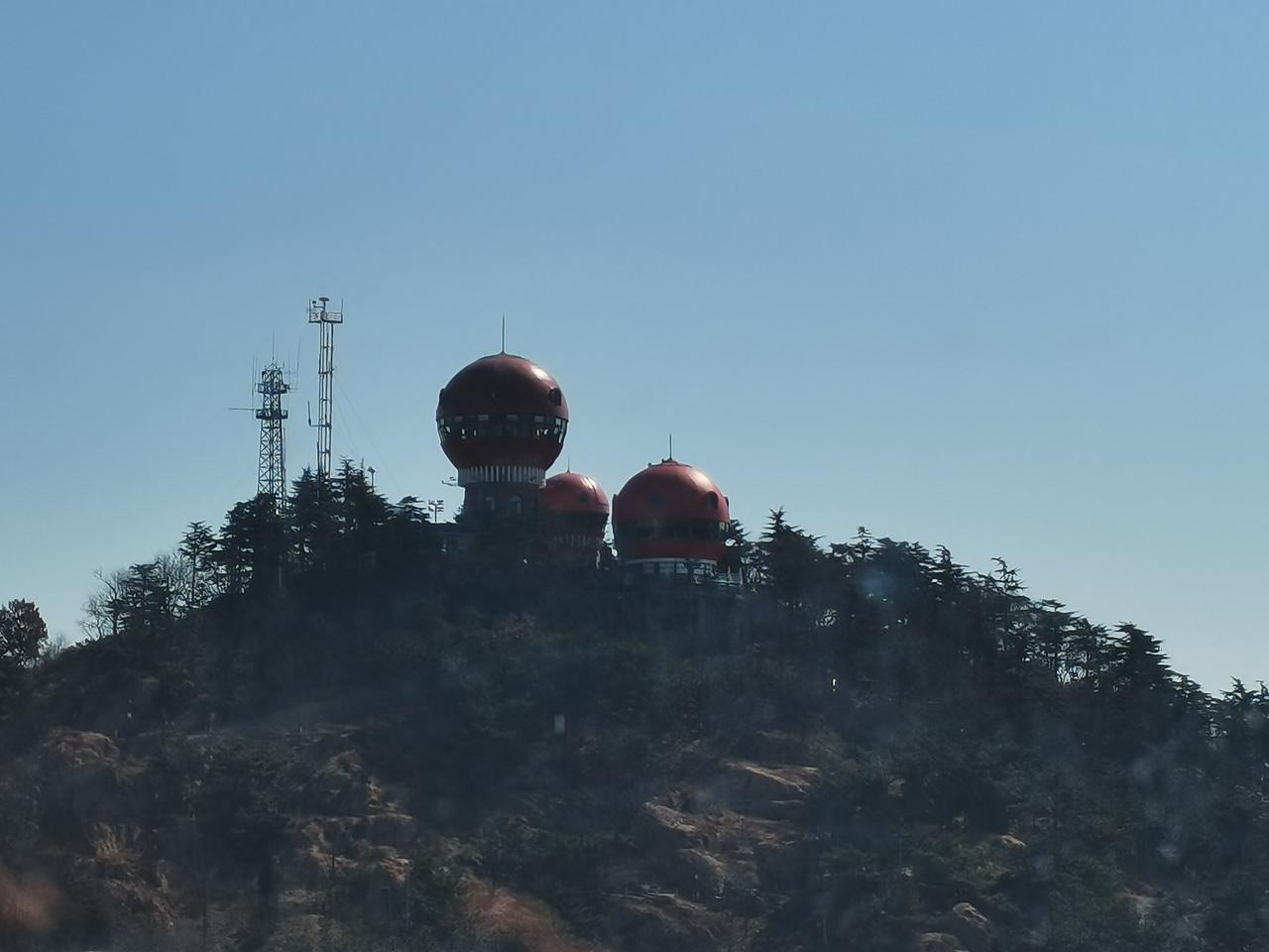 住院三天，度日如年，回到家里，闭目养眼。看手机受限，写作要减，互动不能频繁，少一