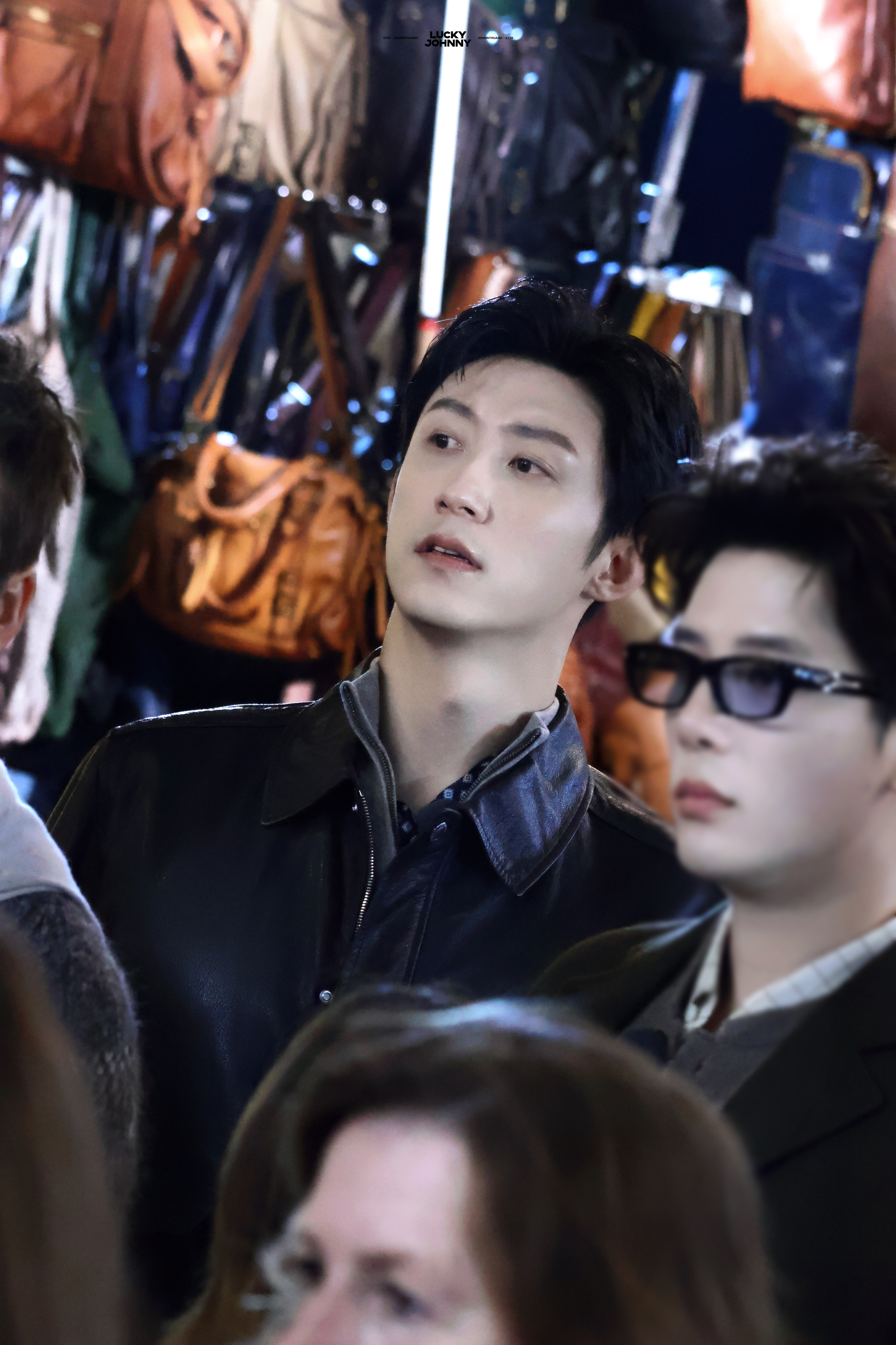 黄景瑜像王安宇保镖黄景瑜现在就出发 这么帅的保镖现实中哪里找啊   给我哥安排个