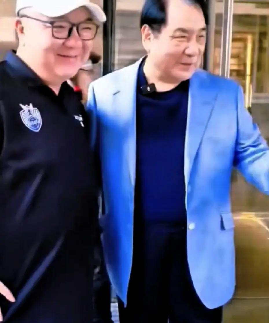 6 月 27 日董路不仅迎来一场规格十足的庆功宴，还收到一份足以解决长期难题的重