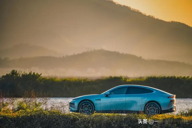 大众为啥选小鹏第二代VLA模型呢？原因简单得就像1+1等于2，那就是这技术牛得像