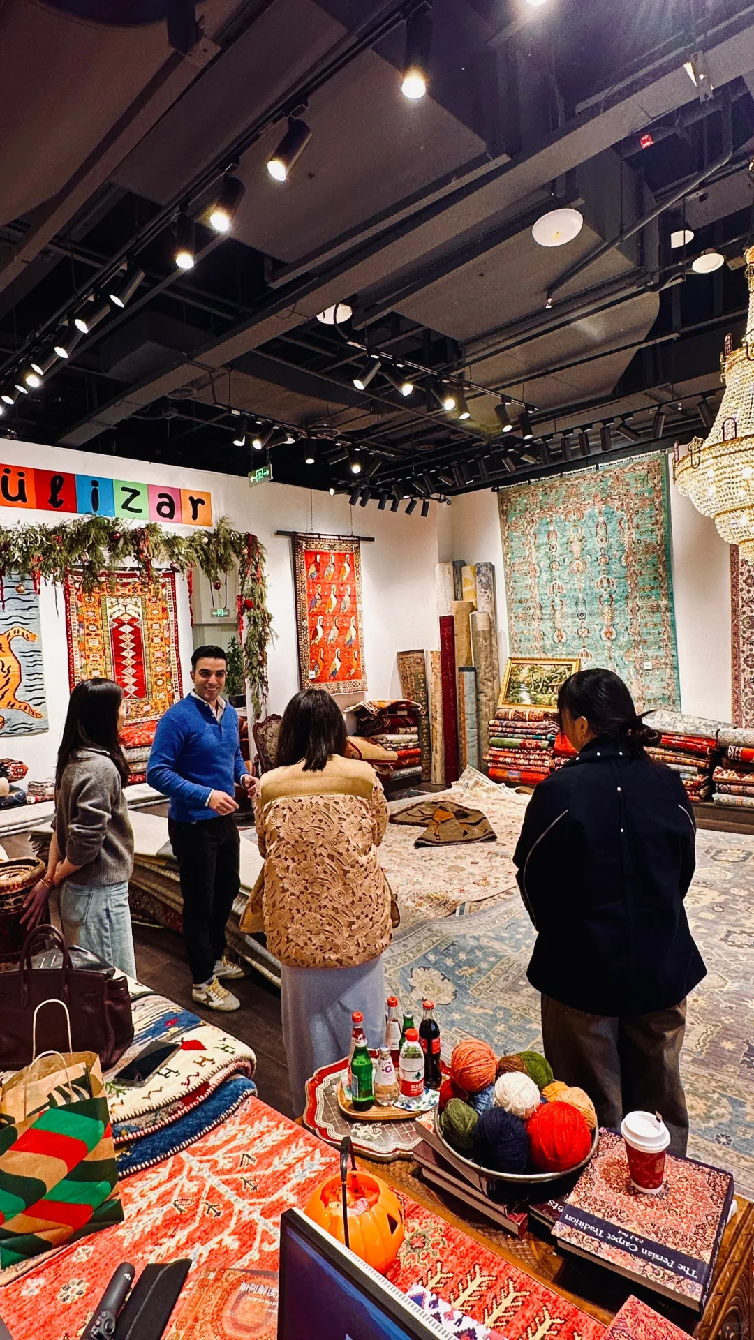 Discover Gülizar 地毯店。
