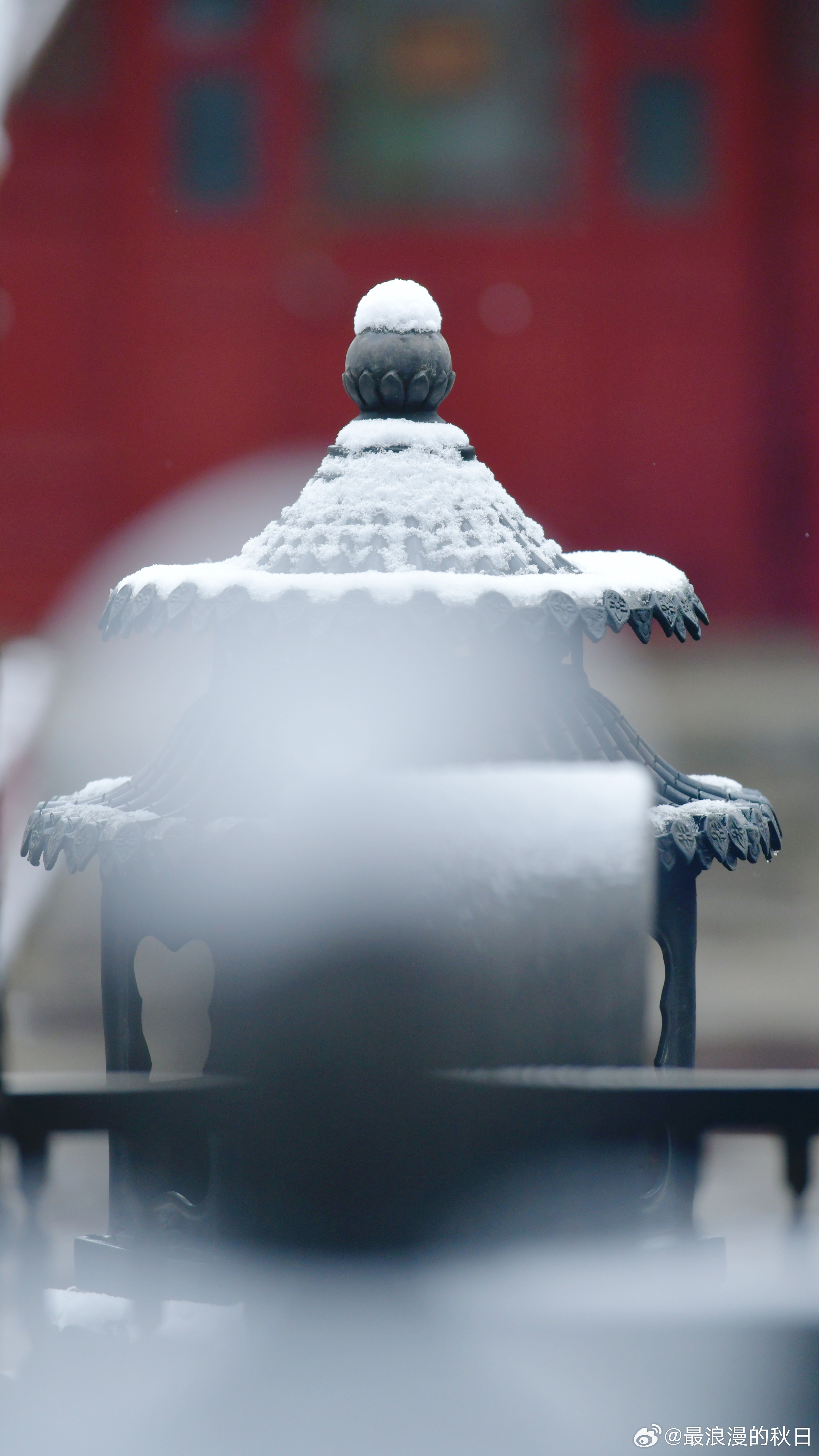 红墙映雪——法源寺 摄影